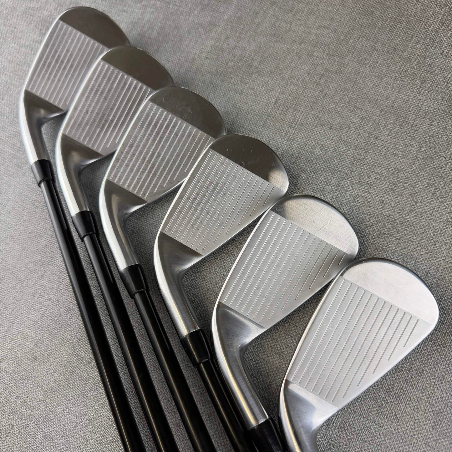 Titliest T300 Irons - Regular Flex / 5-PW