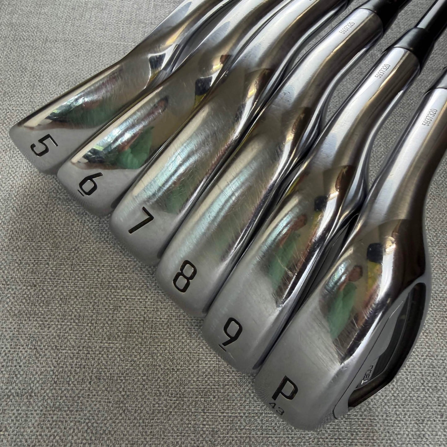 Titliest T300 Irons - Regular Flex / 5-PW