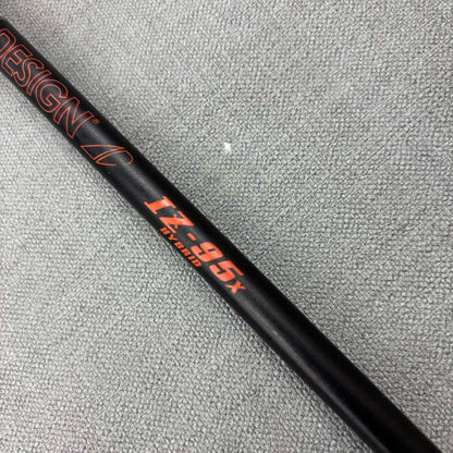 Titleist T200 Utility 3 Iron - Tour AD IZ X Flex / 20 Degree
