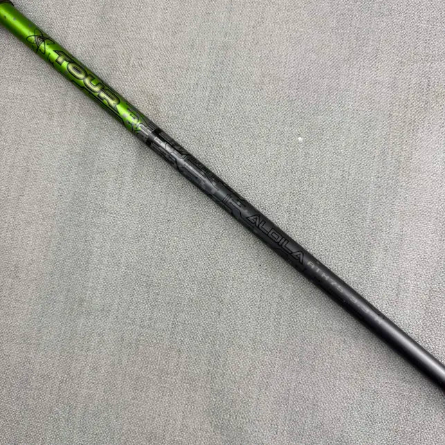 Titleist 917F2 Fairway 2 Wood - X Flex / 13.5 Degree