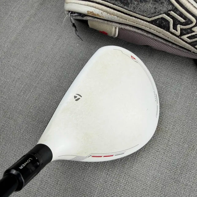 Taylormade R11 Fairway 3 Wood - Regular Flex / 15.5 Degree