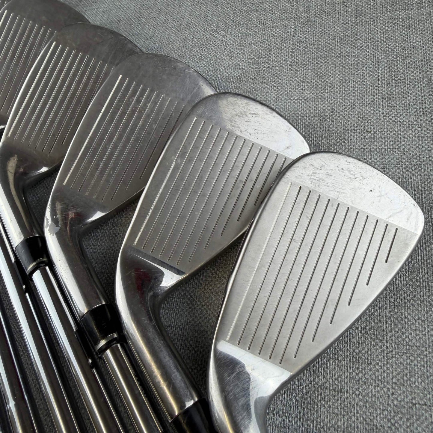 Wilson D7 Irons - Stiff Flex / 5-GW