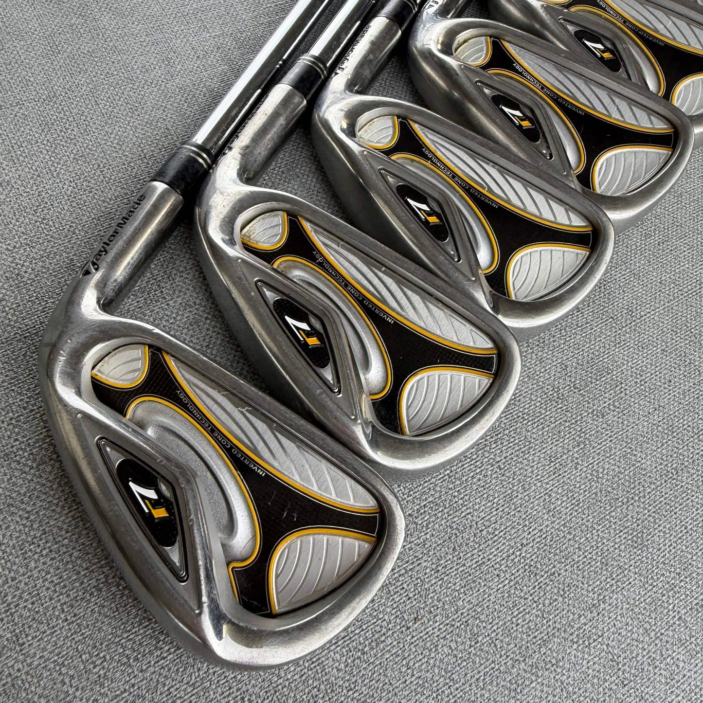 Taylormade  R7 Irons - Stiff Flex / 4-9