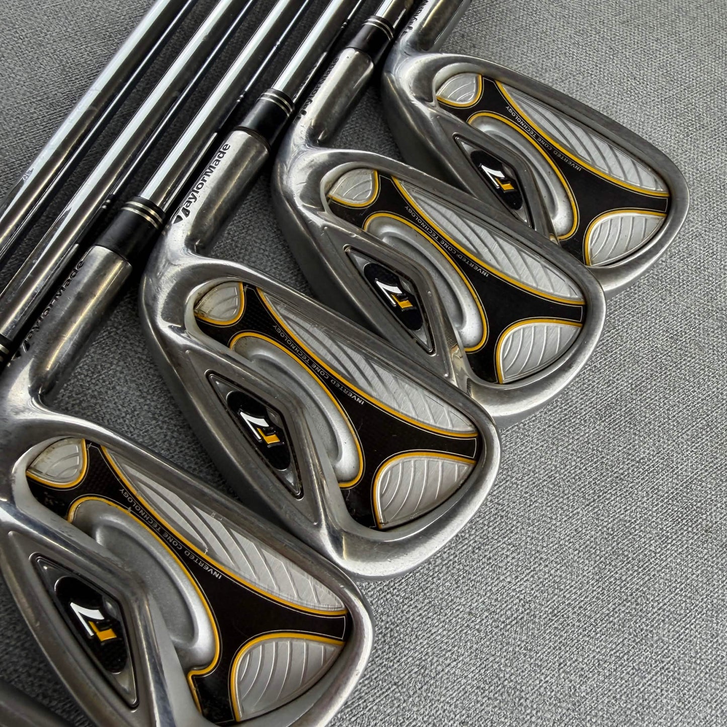 Taylormade  R7 Irons - Stiff Flex / 4-9