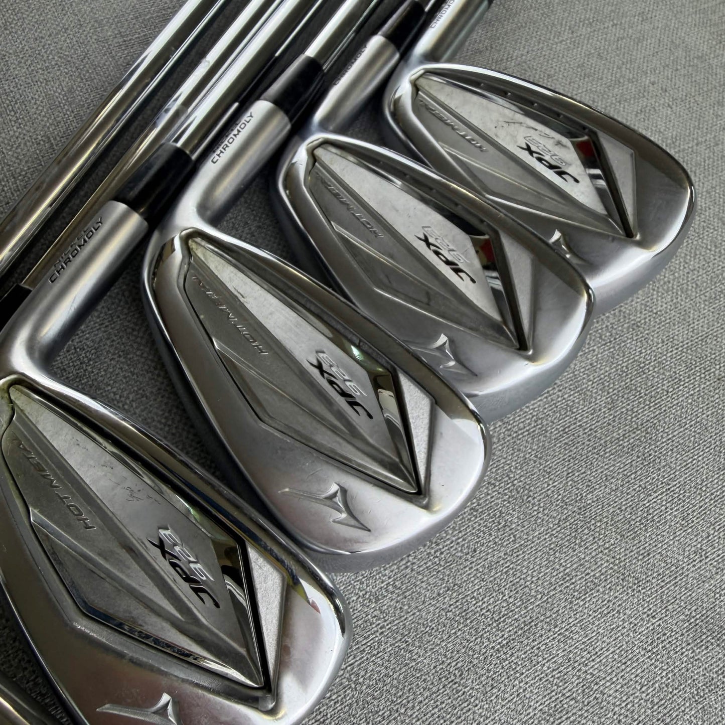 Mizuno JPX923 Hot Metal Irons - Regular  Flex / 5-PW