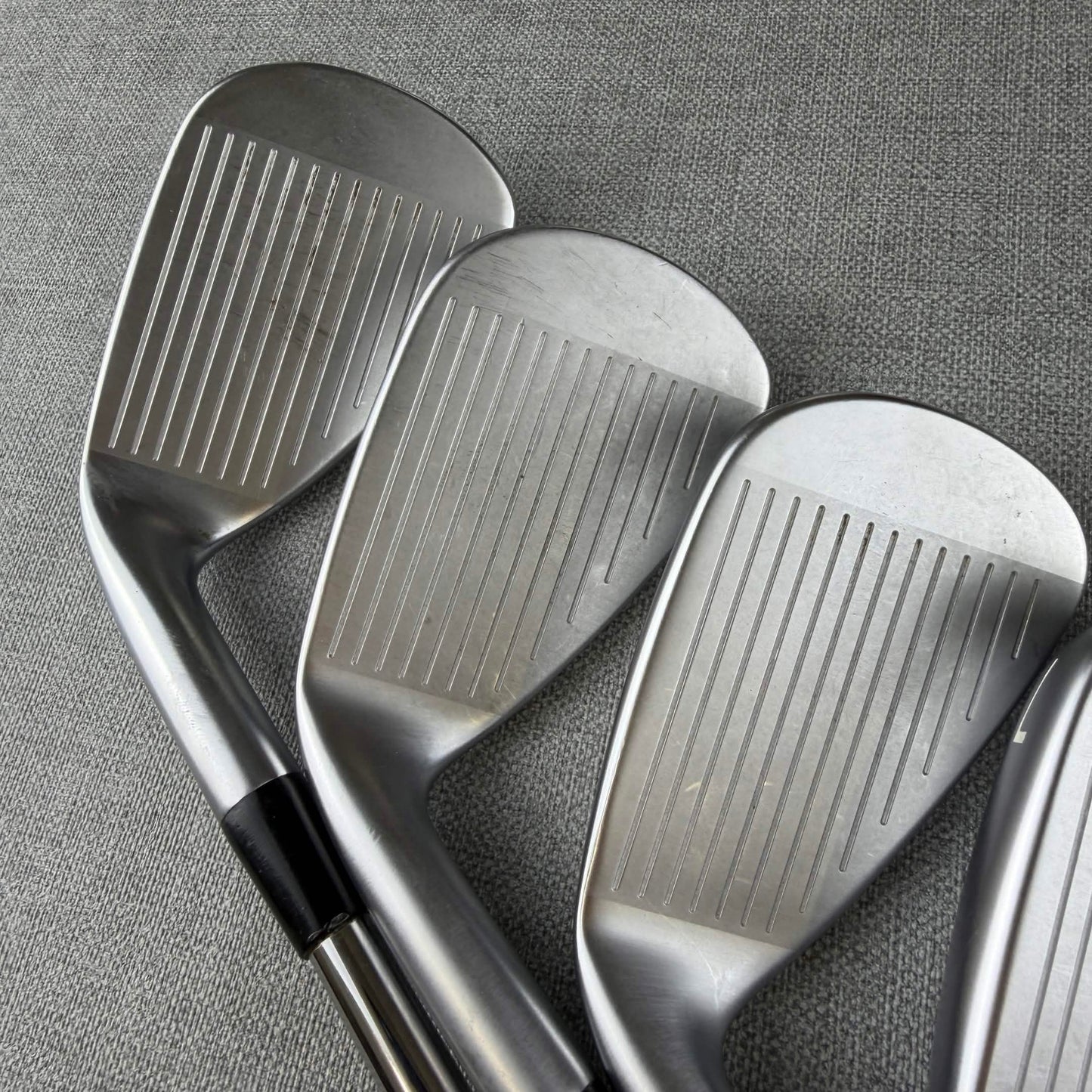 Mizuno JPX923 Hot Metal Irons - Regular  Flex / 5-PW