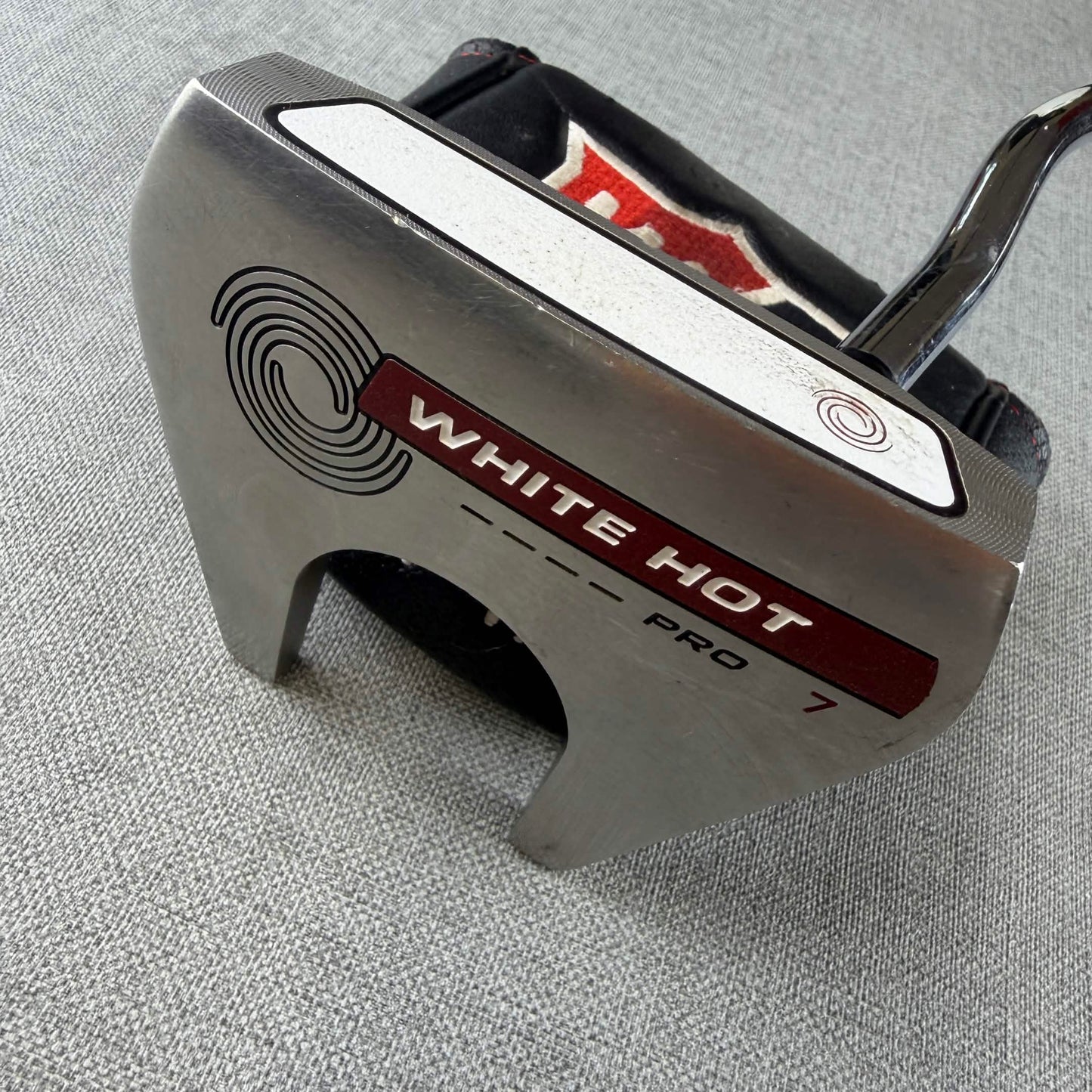 Odyssey White Hot Pro Putter - 33 Inches / Pistol 1.0 Grip