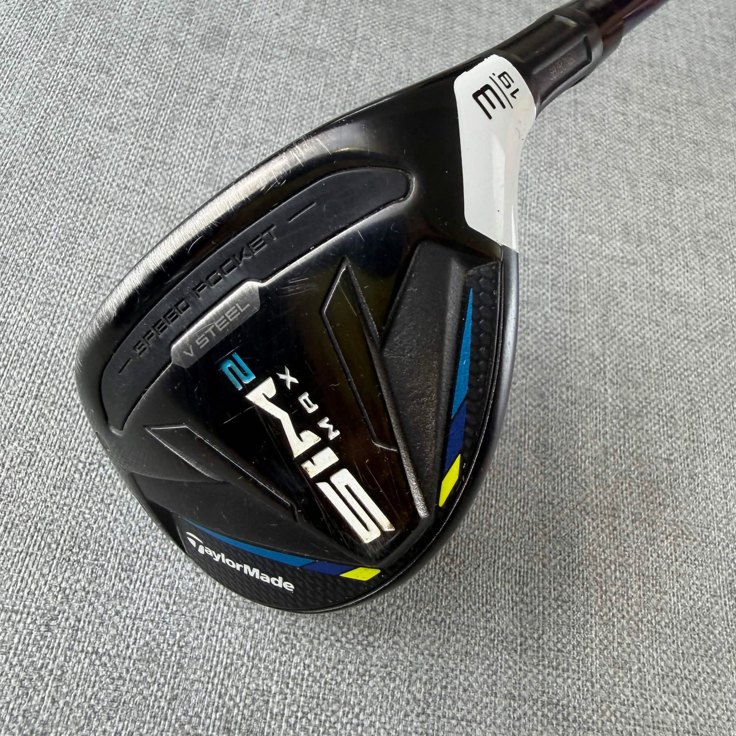 Taylormade SIM2 MAX Hybrid - Stiff Flex / 19 Degree
