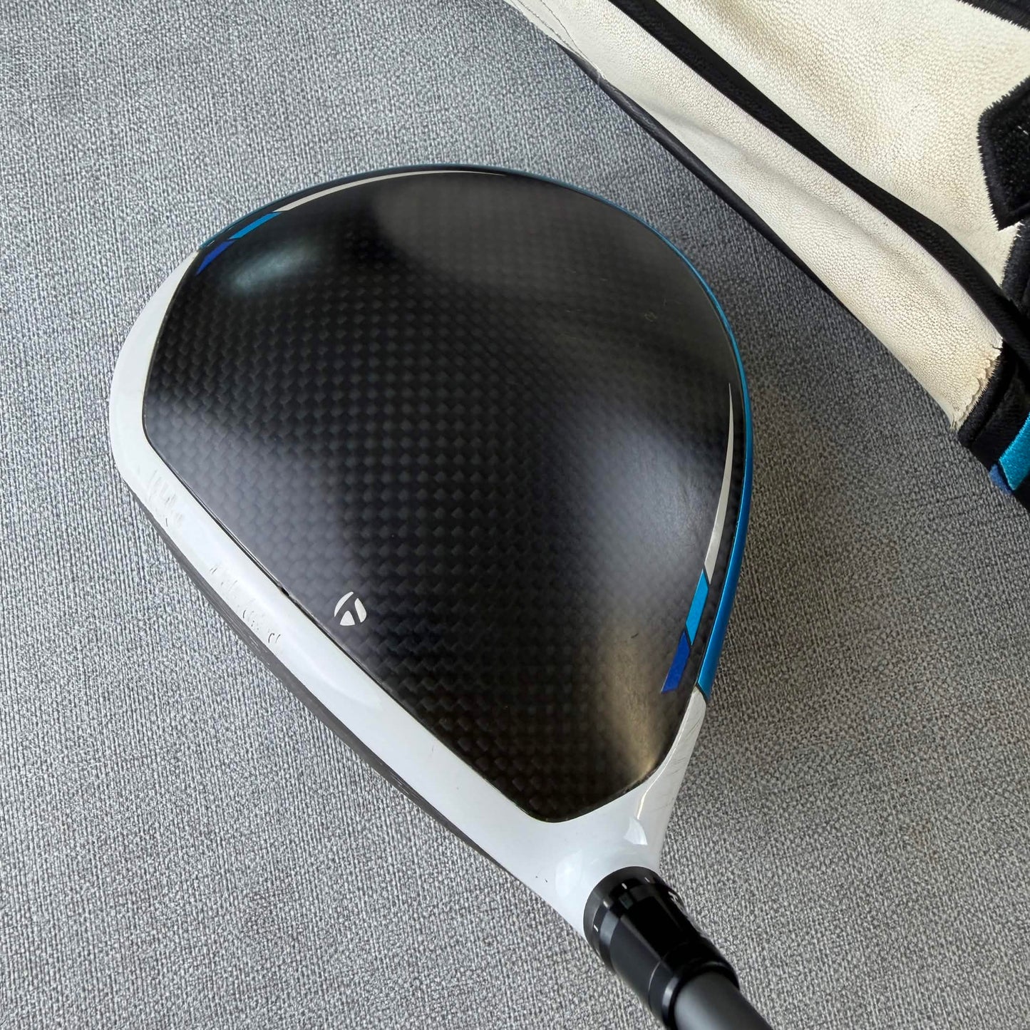 Taylormade SIM2 Driver - Senior Flex 50g / 9 Degree
