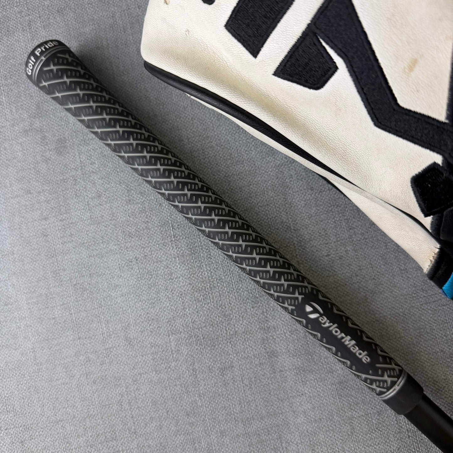 Taylormade SIM2 Driver - Senior Flex 50g / 9 Degree