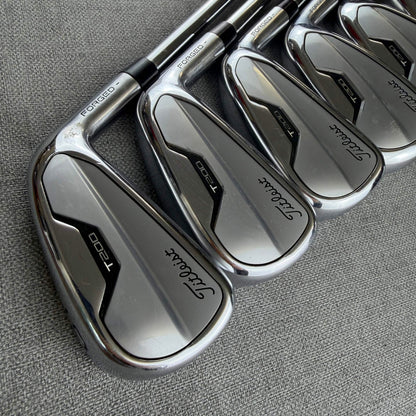 Titleist T200 Forged Irons - Stiff Flex / 5-PW
