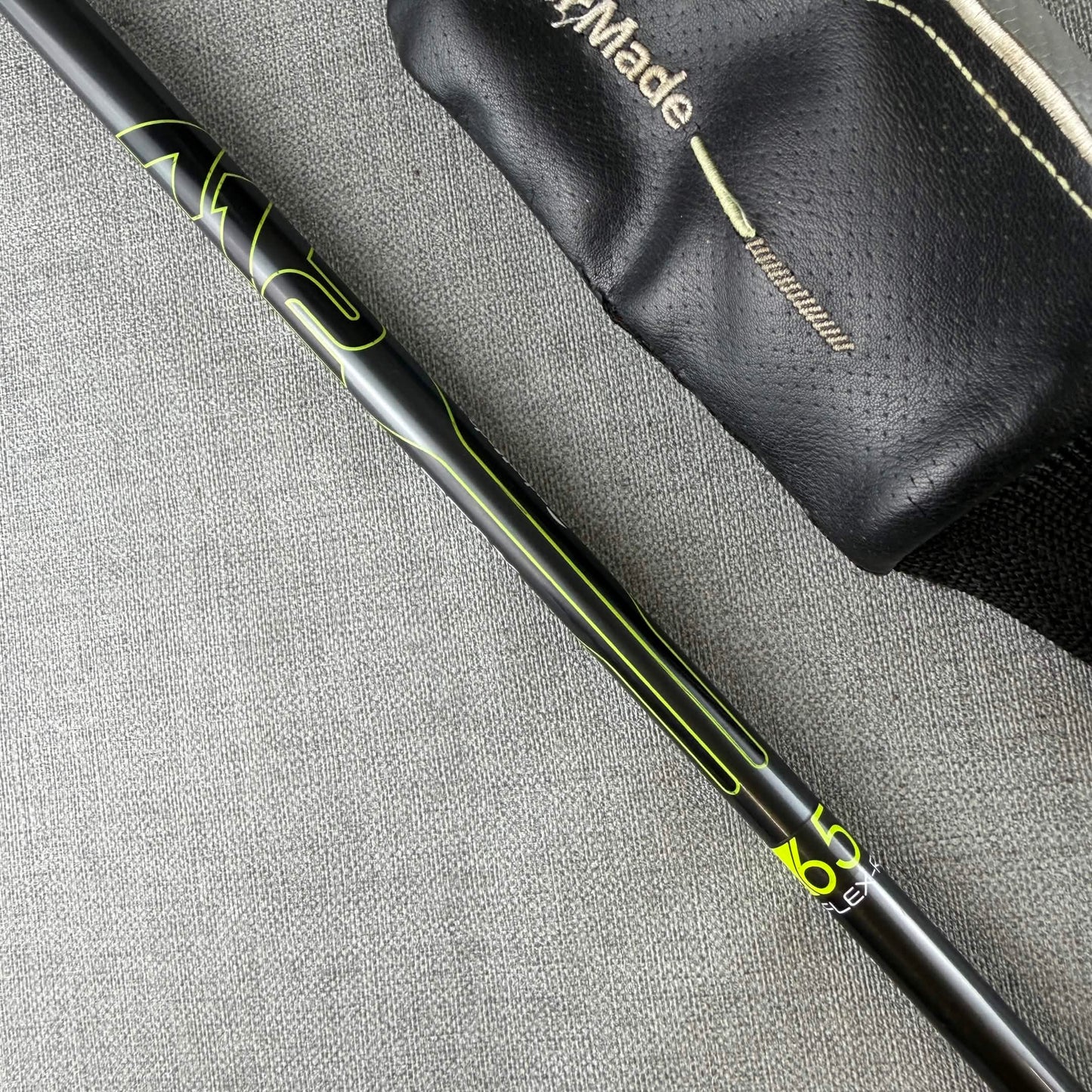 Taylormade  M2 Hybrid - Regular Flex / 22 Degree