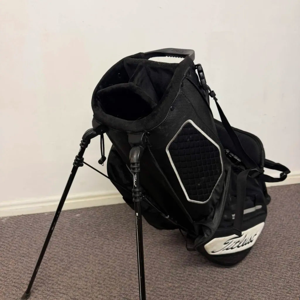Titleist Tour Series StaDry Premium Carry Bag - All Zips Working