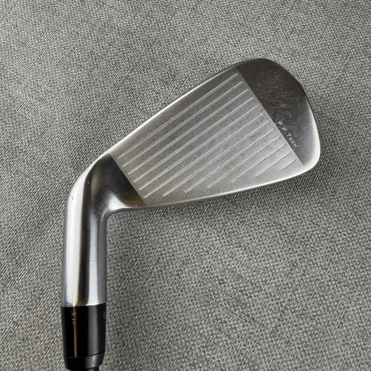 Benross RS Utility Hybrid - Stiff Flex / 20 Degree