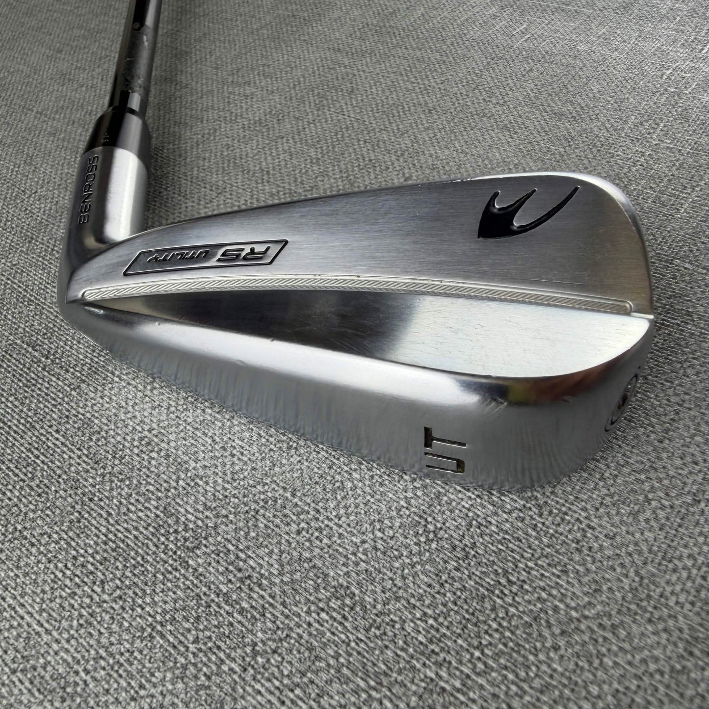 Benross RS Utility Hybrid - Stiff Flex / 20 Degree
