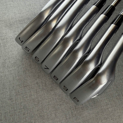 Taylormade  P.7MC Forged Irons - Stiff Flex / 4-PW