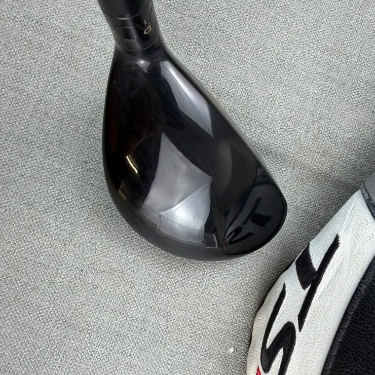 Titleist TSi2 4 Hybrid - Regular Flex / 21 Degree