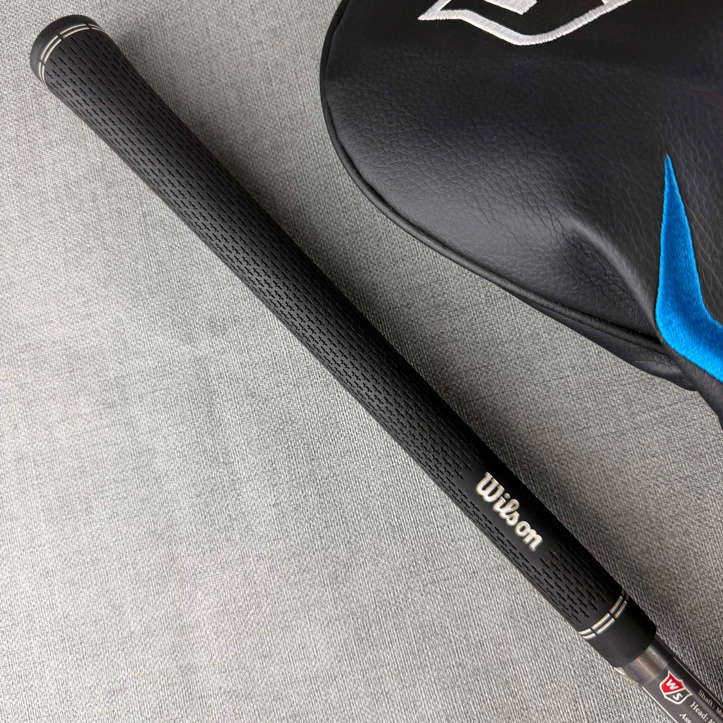 Wilson D7 XS Driver - Regular  Flex 60g / 10.5 Degree