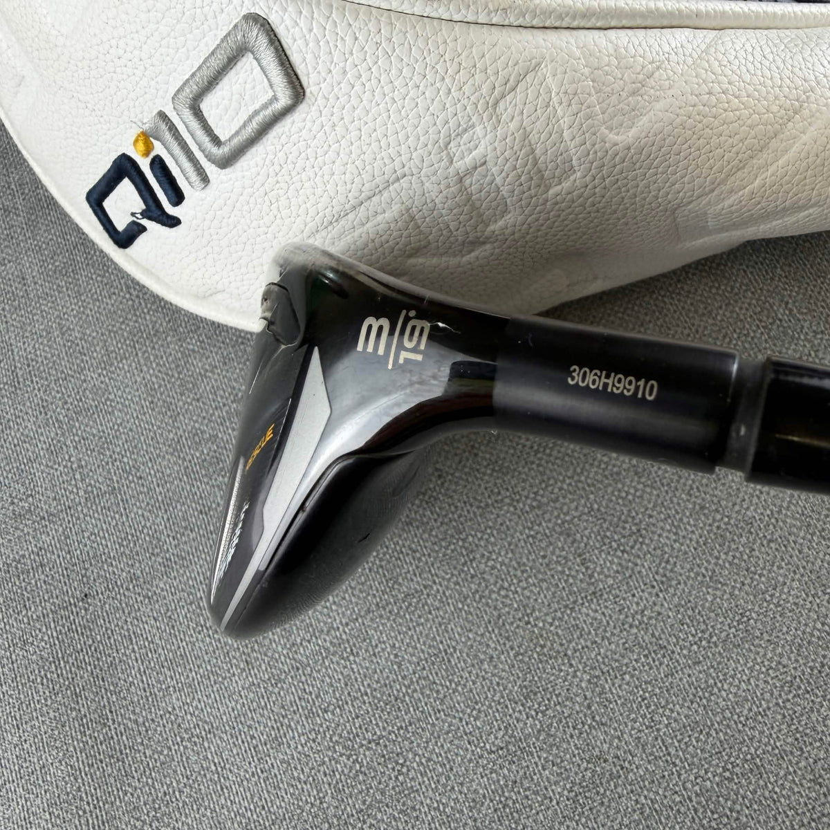 Taylormade  Qi10 Rescue Hybrid - Stiff Flex / 19 Degree