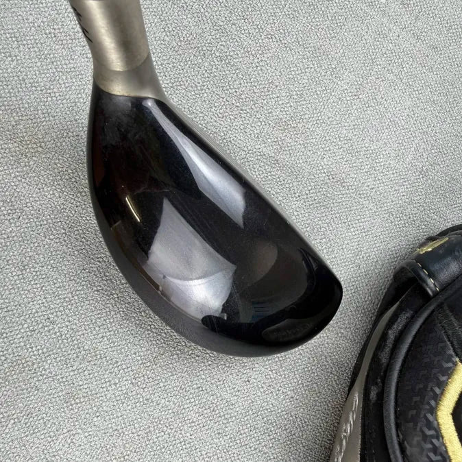 Cleveland 588 Glide Rail Hybrid - Senior Flex / 23 Degree