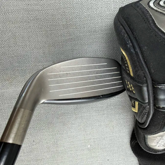 Cleveland 588 Glide Rail Hybrid - Senior Flex / 23 Degree
