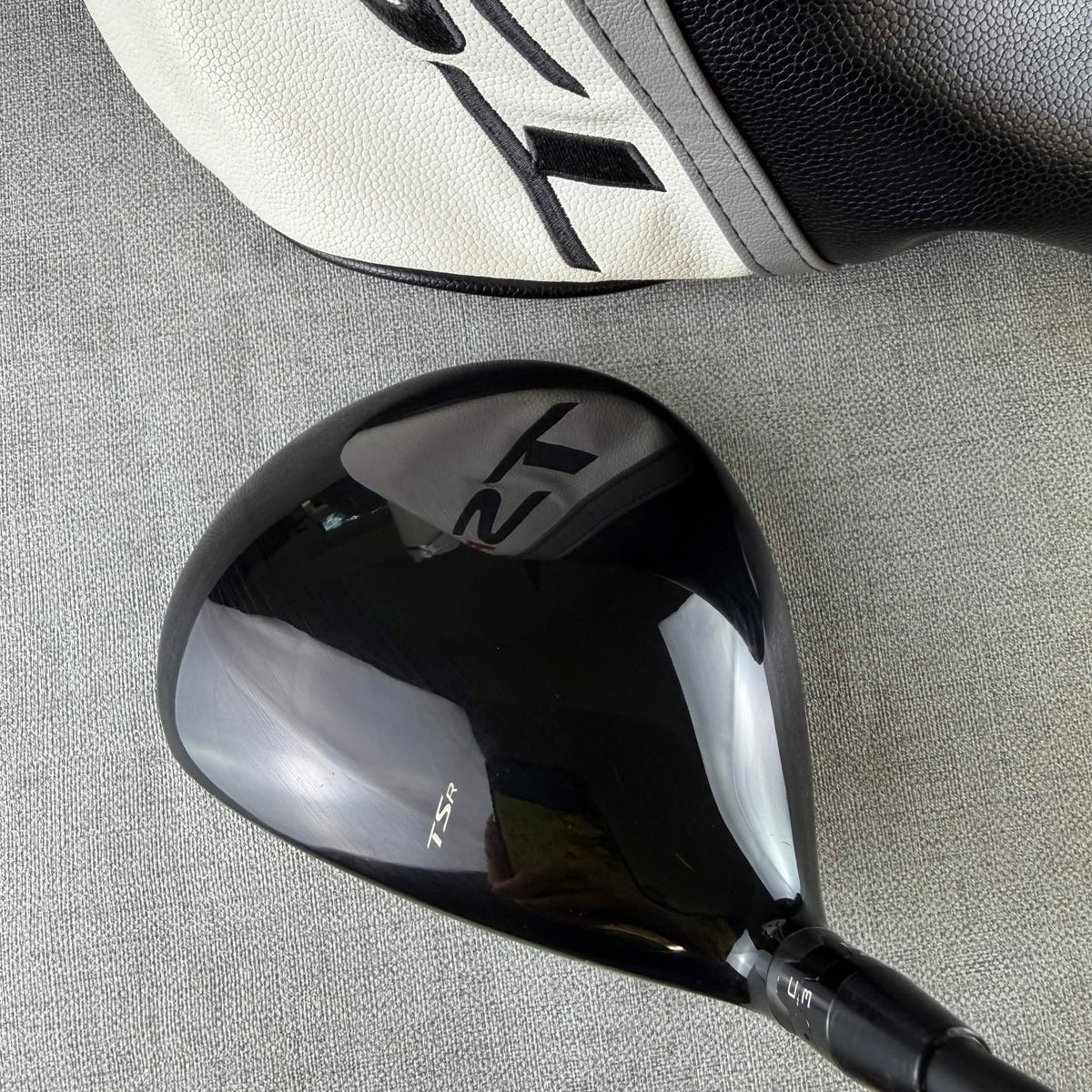 Titleist TSR 3 Driver - Extra Stiff Flex 60g / 10 Degree