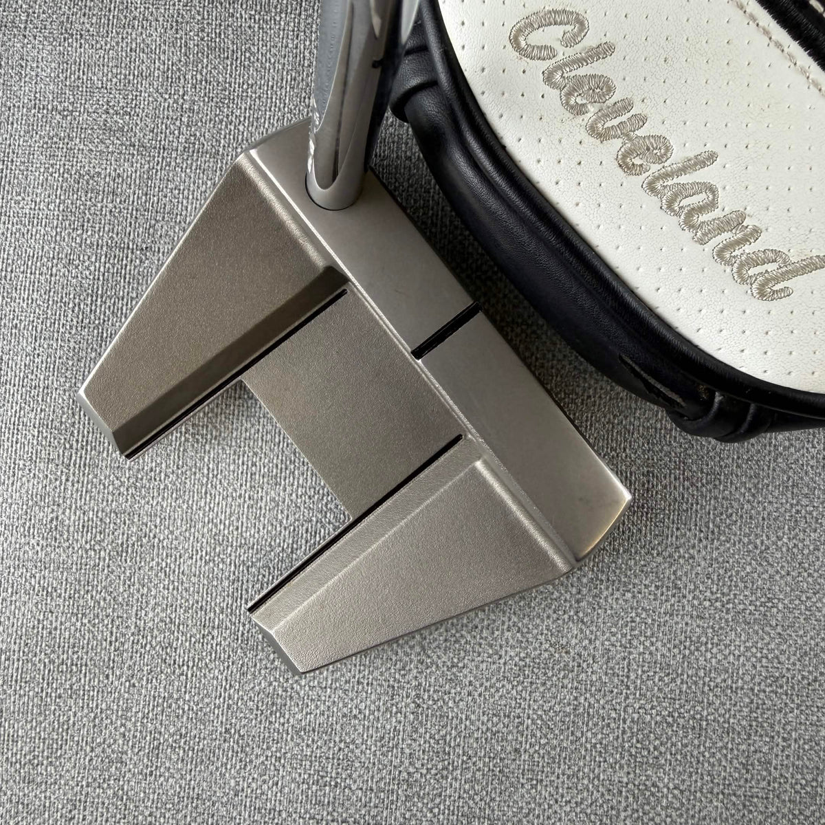 Cleveland HB Soft 2 11CB Putter - 33 Inches / Super Stroke Flatso 1.0 Grip