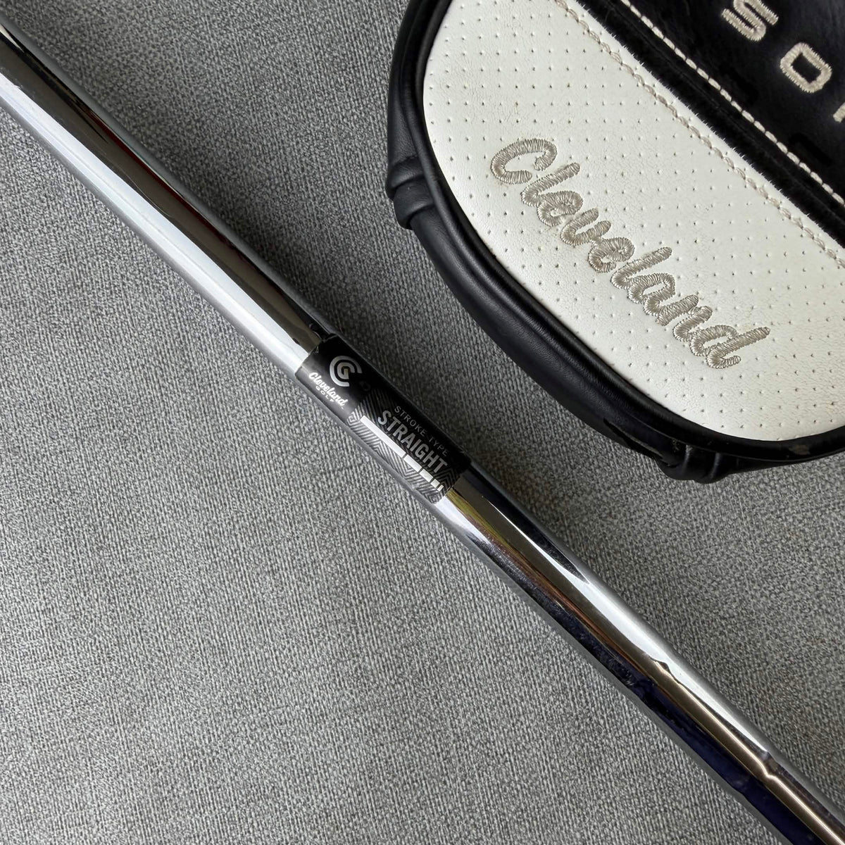 Cleveland HB Soft 2 11CB Putter - 33 Inches / Super Stroke Flatso 1.0 Grip