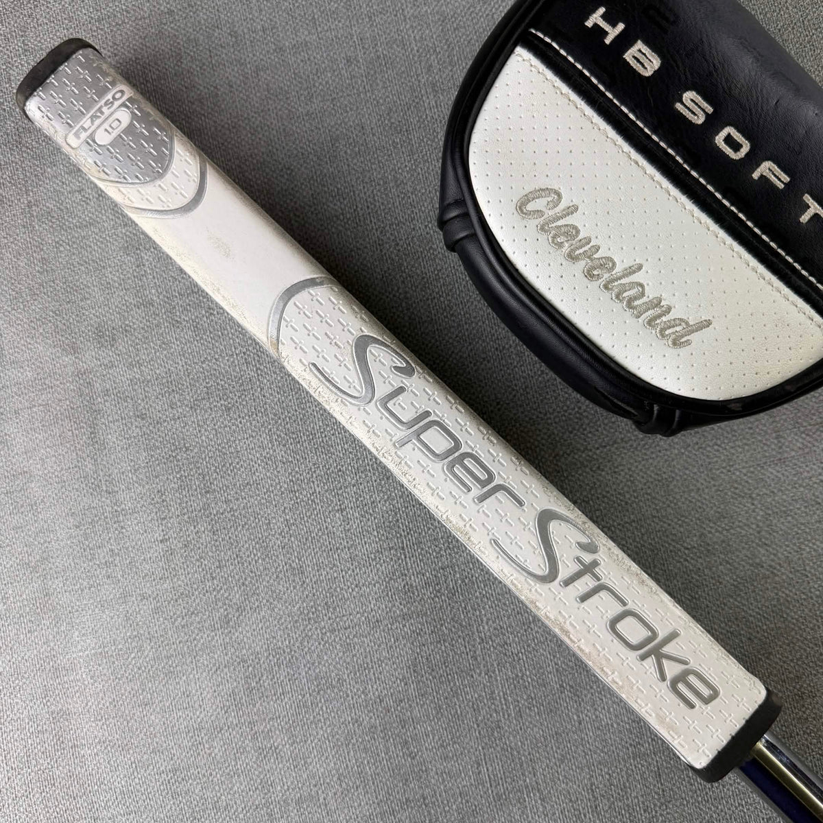Cleveland HB Soft 2 11CB Putter - 33 Inches / Super Stroke Flatso 1.0 Grip