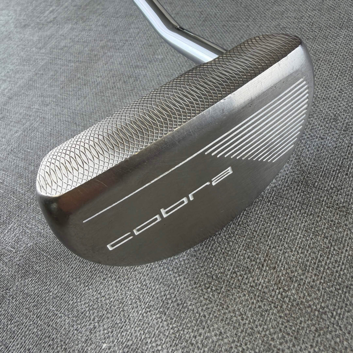 Cobra Blade Putter - 32 Inches / Cobra Grip