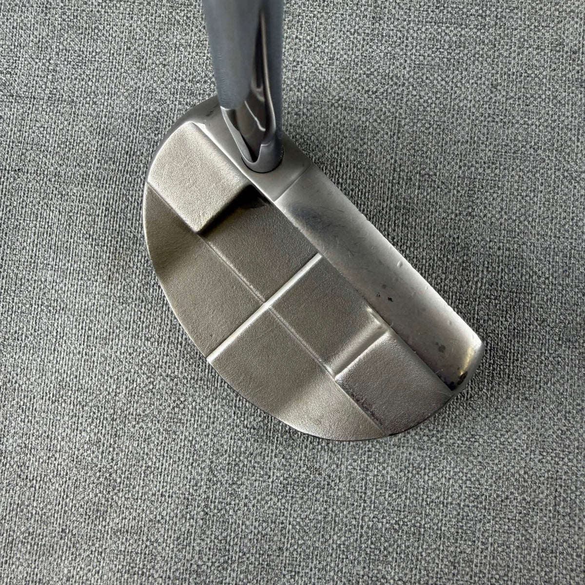 Cobra Blade Putter - 32 Inches / Cobra Grip
