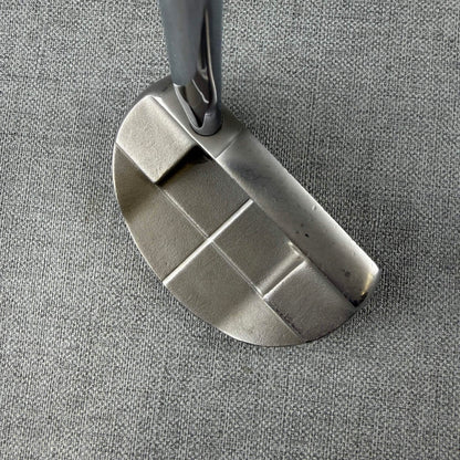 Cobra Blade Putter - 32 Inches / Cobra Grip