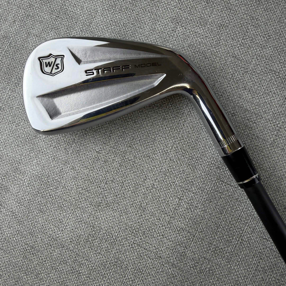 Wilson Staff Model UT - Extra Stiff Flex / 18 Degree