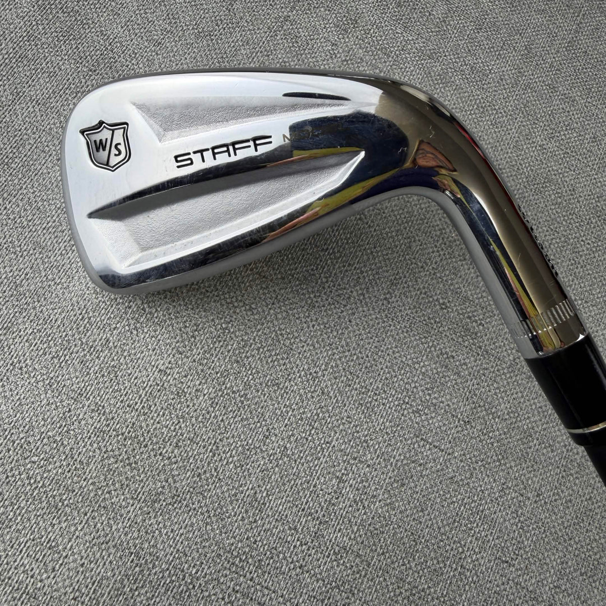 Wilson Staff Model UT - Extra Stiff Flex / 18 Degree