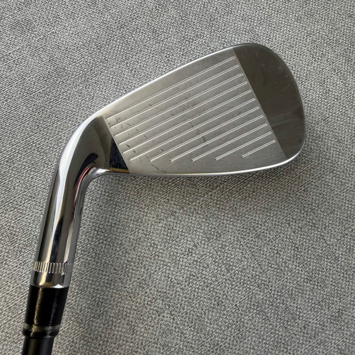 Wilson Staff Model Hybrid - Extra Stiff  Flex / 18 Degree