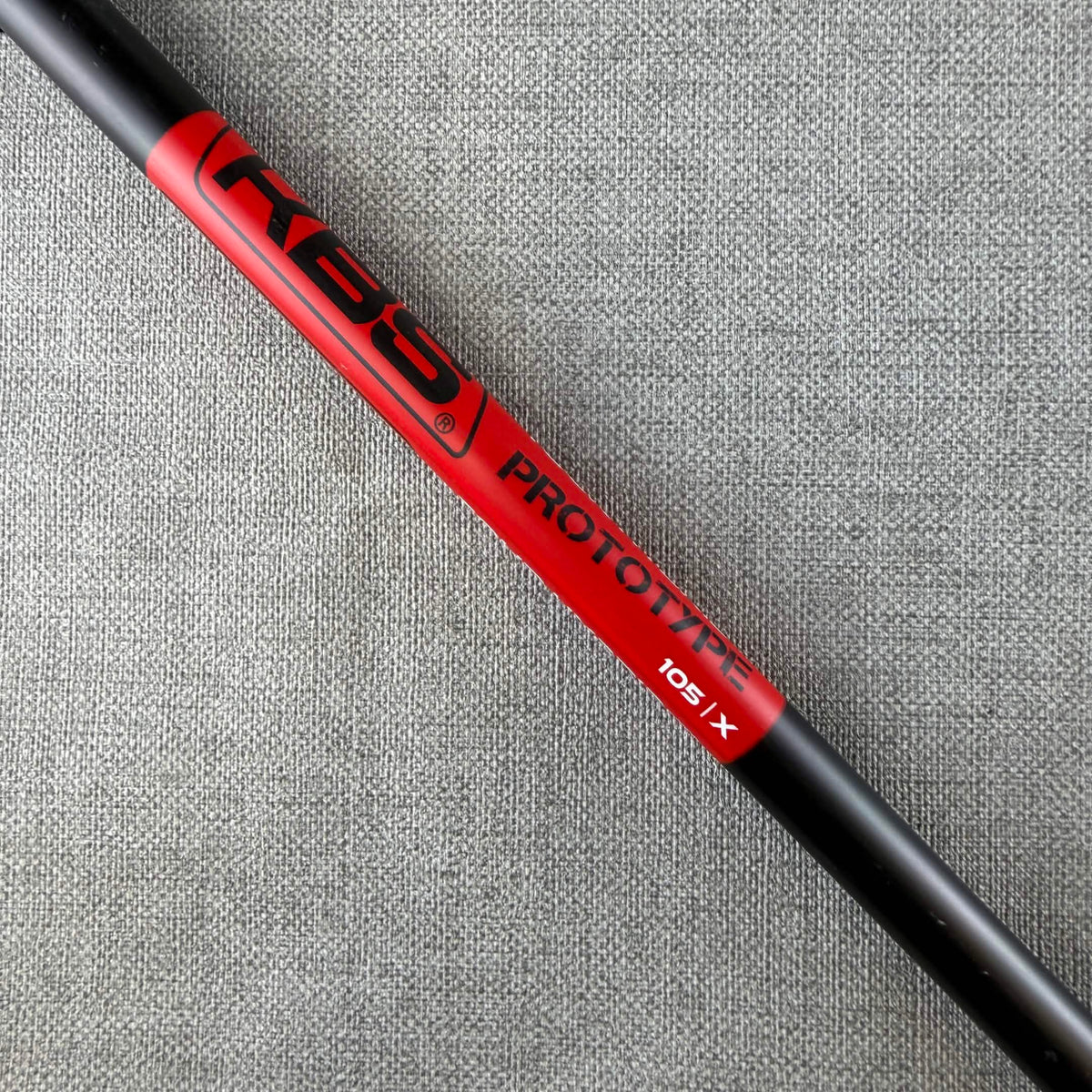 Wilson Staff Model Hybrid - Extra Stiff  Flex / 18 Degree