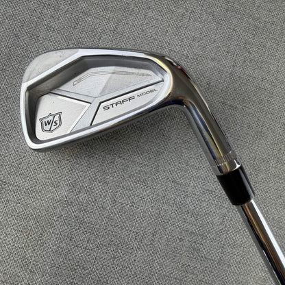 Wilson Staff Model UT - Extra Stiff  Flex / 21 Degree