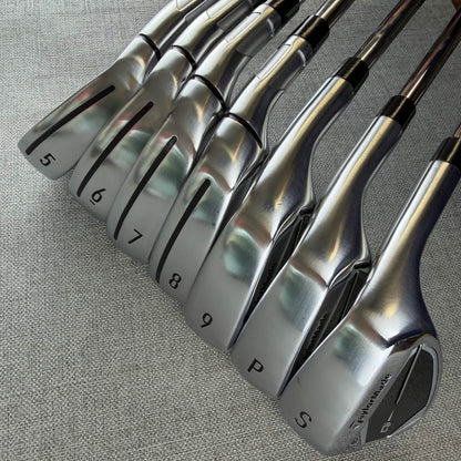 Taylormade Qi Irons - Regular Flex / 5-SW