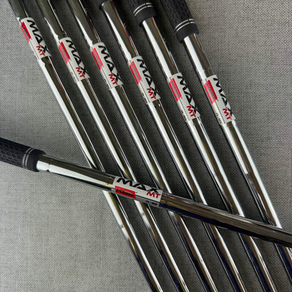 Taylormade Qi Irons - Regular Flex / 5-SW