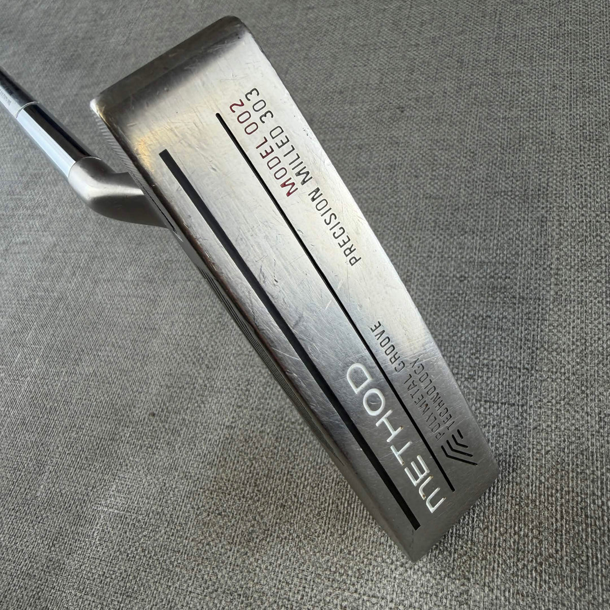 Nike Method Model 002 Precision Milled 303 Putter - 33.5 Inches / Nike Method Grip