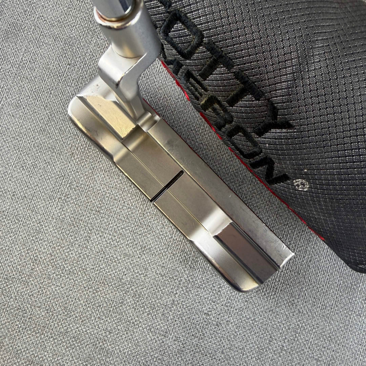 Scotty Cameron Select Newport Putter - 33.5 Inches / Super Stroke Traxion Grip