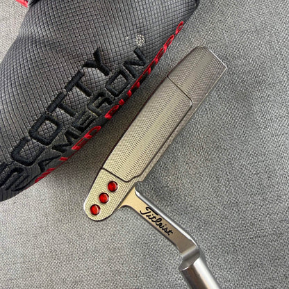 Scotty Cameron Select Newport Putter - 33.5 Inches / Super Stroke Traxion Grip