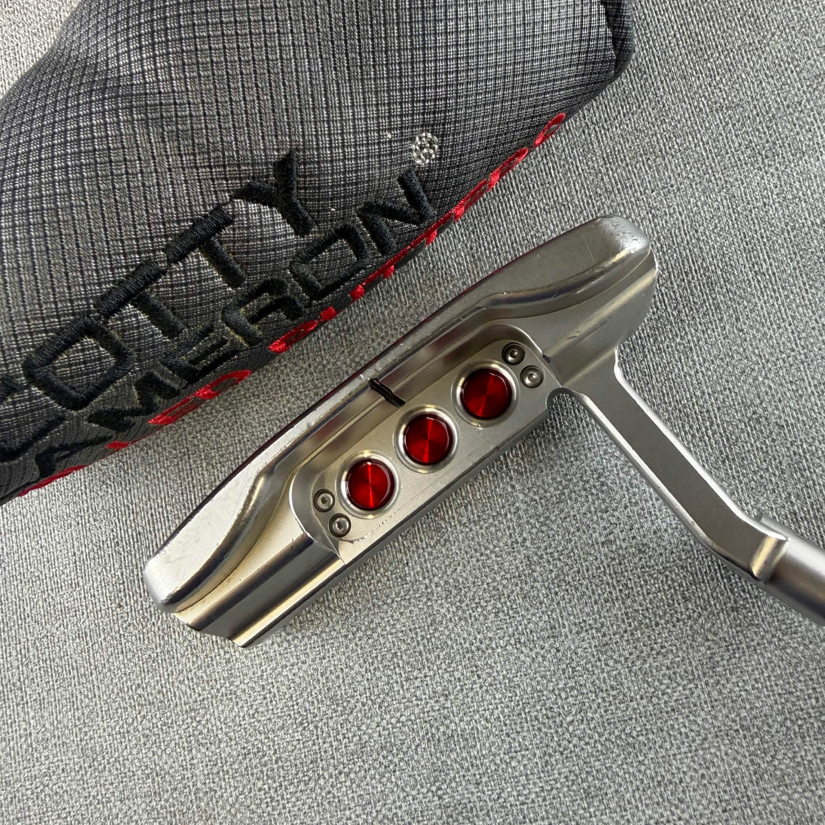 Scotty Cameron Select Newport Putter - 33.5 Inches / Super Stroke Traxion Grip