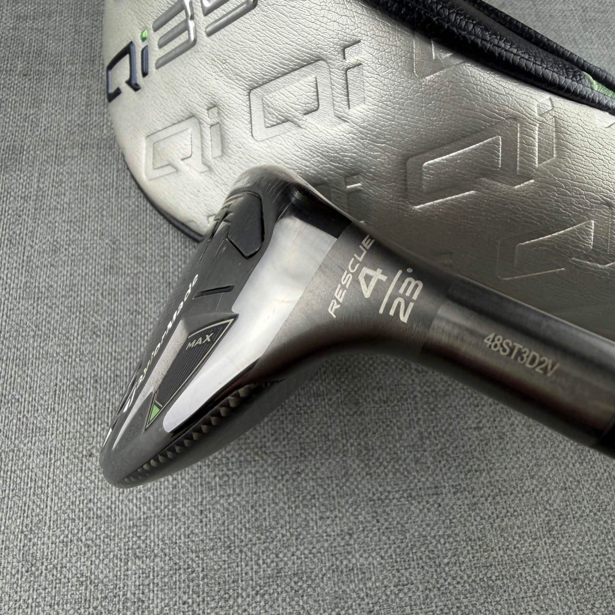 Taylormade  Qi35 MAX Hybrid - Regular Flex / 23 Degree