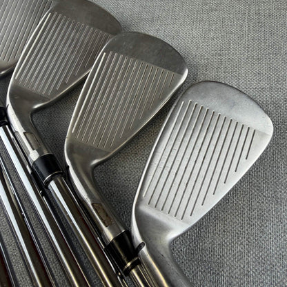 Taylormade  Stealth Irons - Stiff Flex / 5-PW