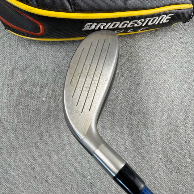 Bridgestone J40 3 Hybrid - Regular Flex / 21 Degree