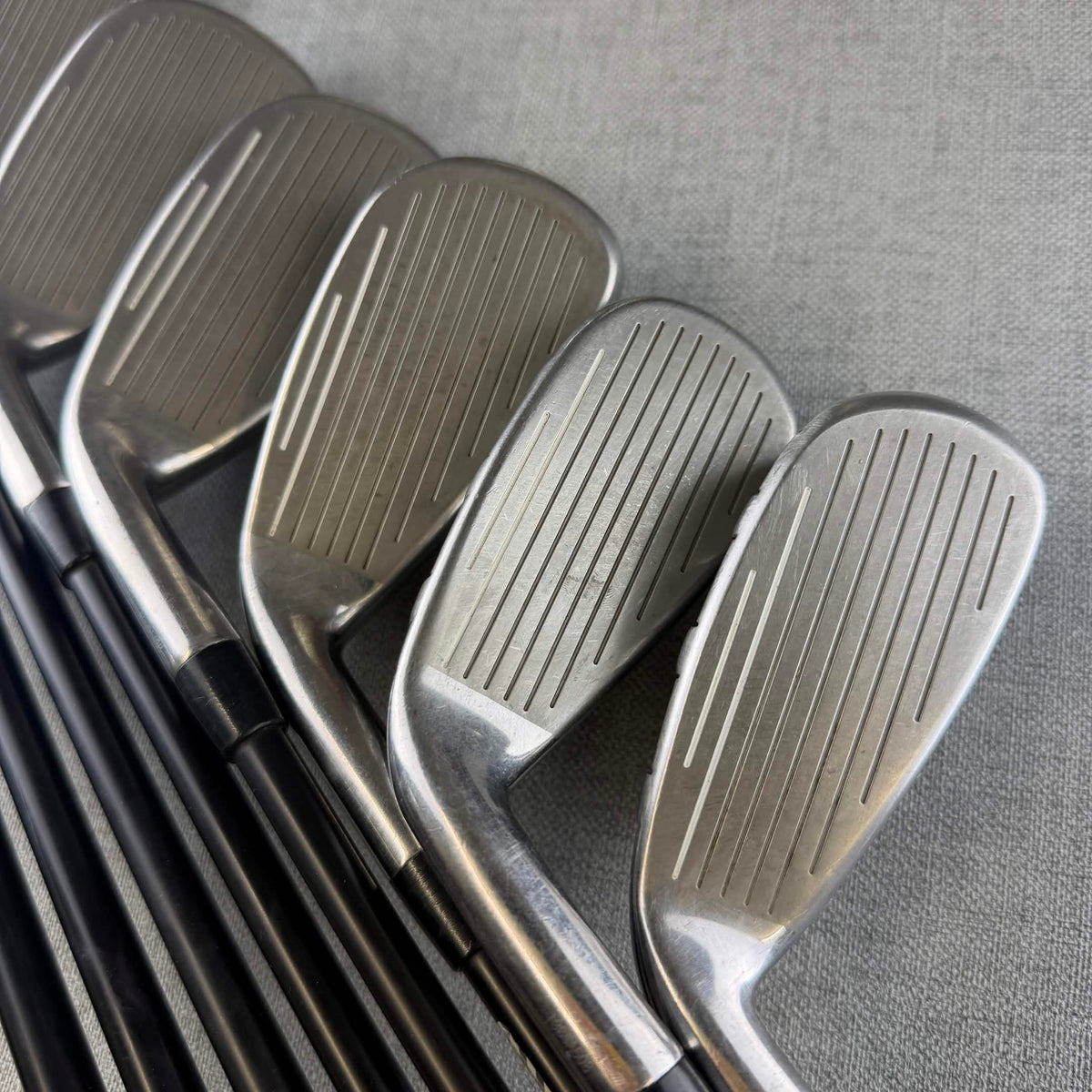 Cleveland Halo XL Full-Face Irons - Regular  Flex / 4-SW