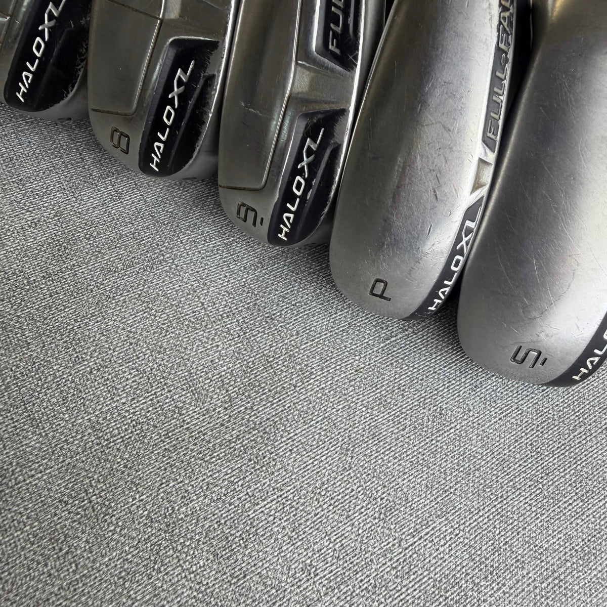 Cleveland Halo XL Full-Face Irons - Regular  Flex / 4-SW