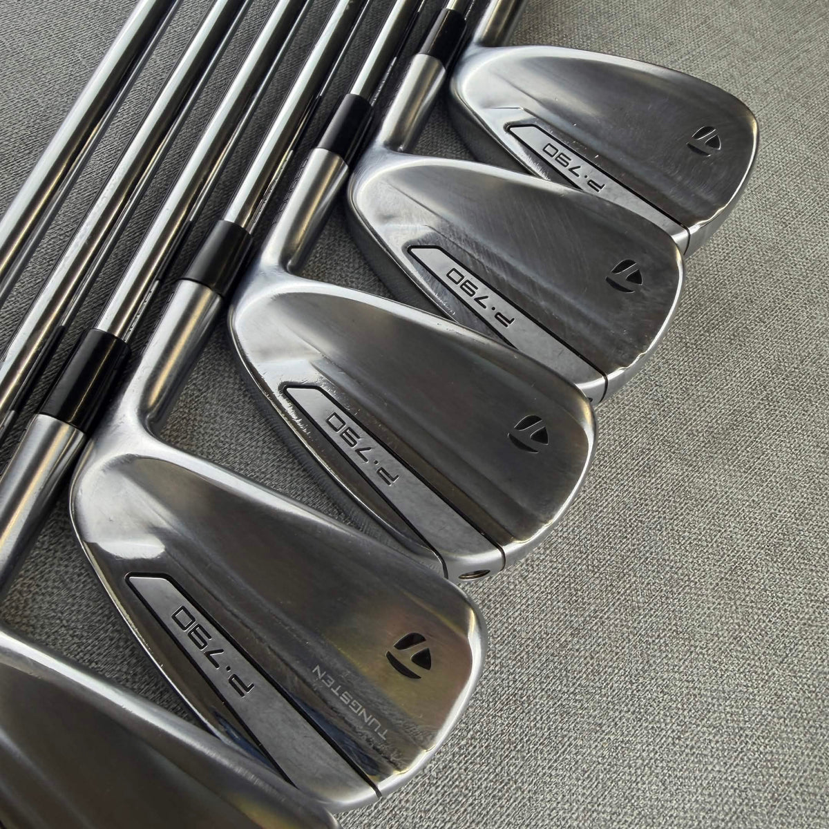 Taylormade  P790 Irons - Regular  Flex / 4-PW
