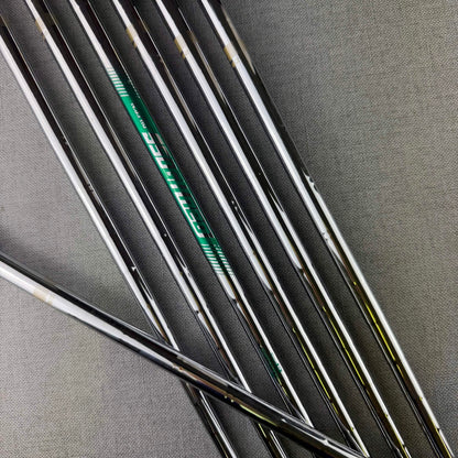 Taylormade  P790 Irons - Regular  Flex / 4-PW